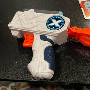 NERF SMALL DART GUN